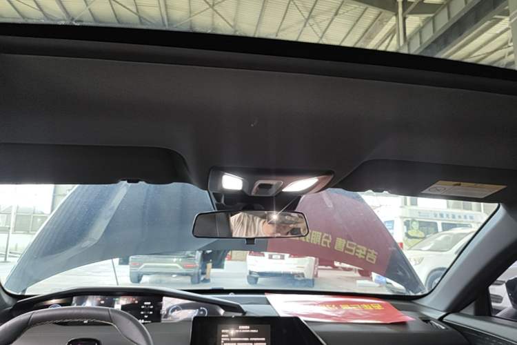 Used CHANGAN UNI-V 2022 1.5T Sport Edition Headliner