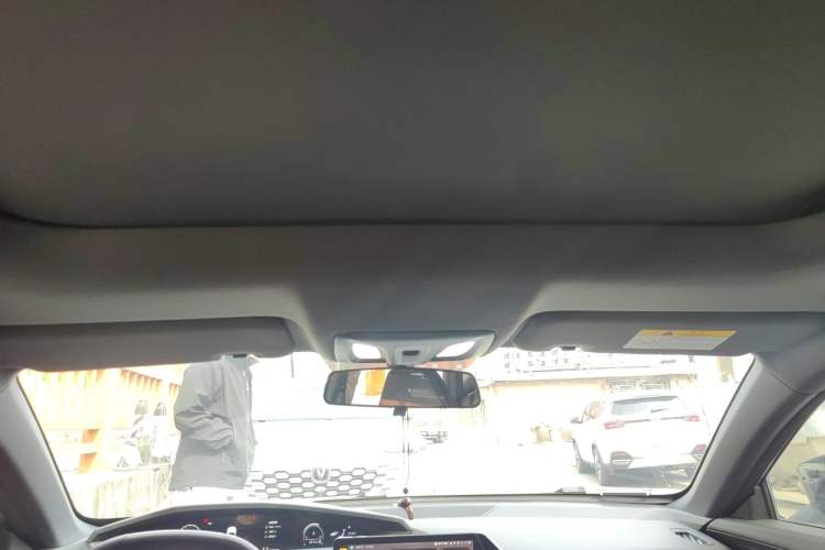 Used CHANGAN UNI-V 2022 2.0T Sporty Version Headliner