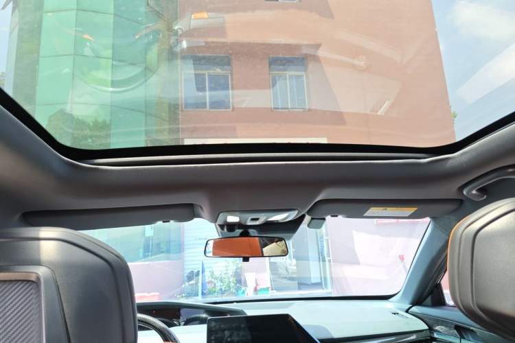 Used CHANGAN UNI-V 2022 1.5T Prestige Version Headliner