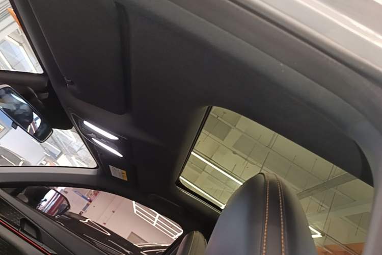 Used CHANGAN UNI-V 2022 2.0T Leading-Speed Edition Headliner