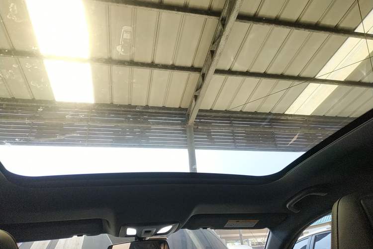 Used CHANGAN UNI-V 2022 2.0T Sporty Version Headliner