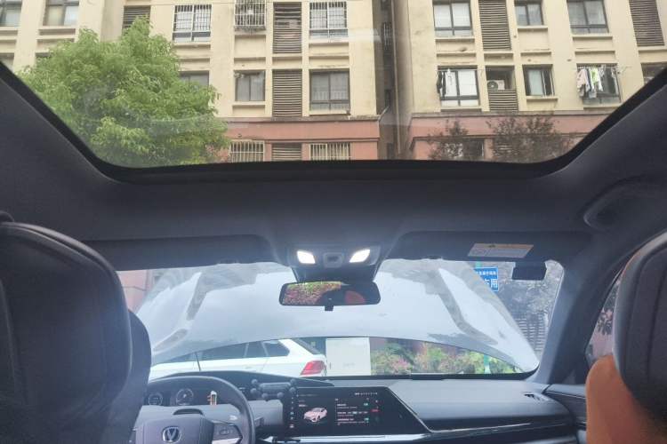 Used CHANGAN UNI-V 2022 1.5T Prestige Version Headliner