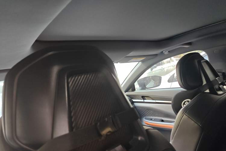 Used CHANGAN UNI-V 2022 1.5T Prestige Version Headliner