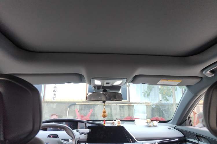 Used CHANGAN UNI-V 2022 1.5T Prestige Version Headliner