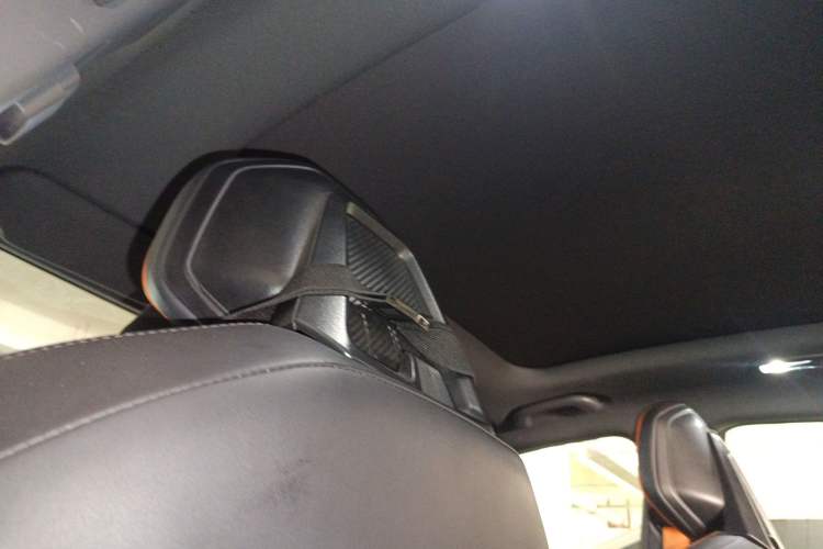Used CHANGAN UNI-V 2022 1.5T Prestige Version Headliner