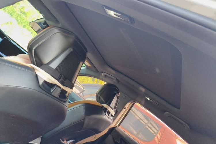 Used CHANGAN UNI-V 2022 1.5T Prestige Version Headliner