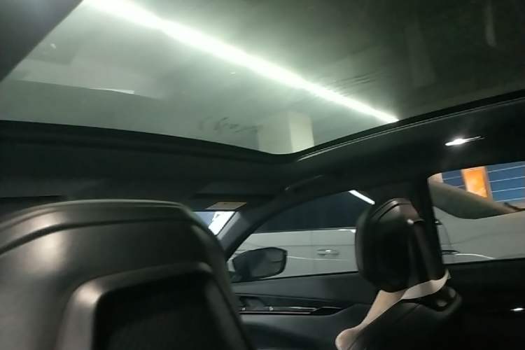Used CHANGAN UNI-V 2022 1.5T Prestige Version Headliner
