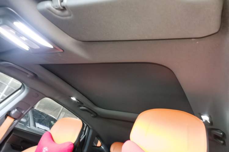 Used CHANGAN UNI-V 2022 1.5T Smart Navigation Version Headliner