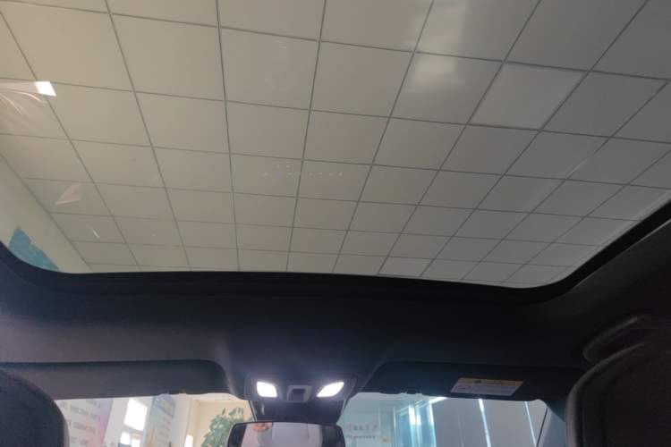 Used CHANGAN UNI-V 2022 1.5T Prestige Version Headliner