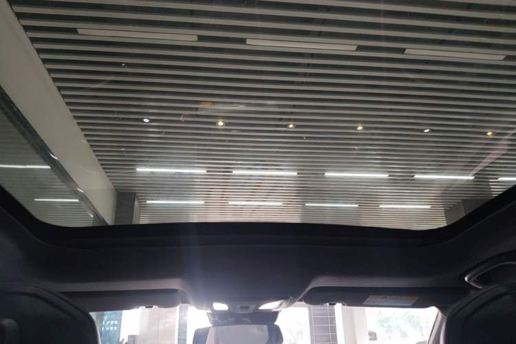 Used CHANGAN UNI-V 2022 1.5T Prestige Version Headliner