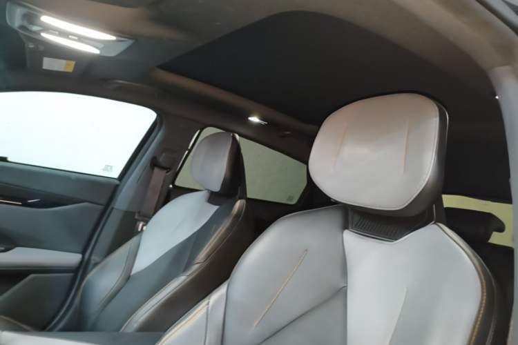 Used CHANGAN UNI-V 2022 1.5T Smart Navigation Version Headliner