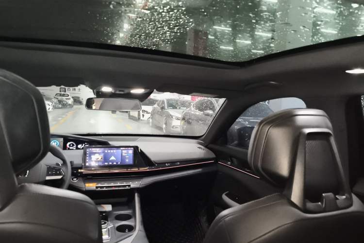 Used CHANGAN UNI-V 2022 1.5T Smart Navigation Version Headliner