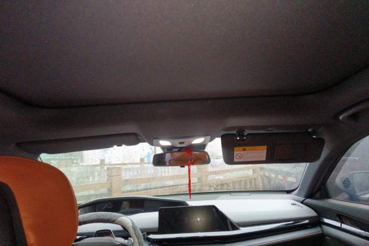Used CHANGAN UNI-V 2022 1.5T Prestige Version Headliner
