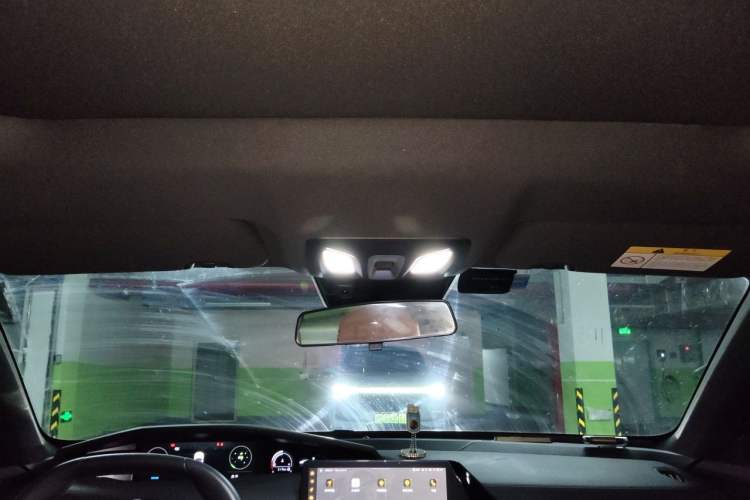 Used CHANGAN UNI-V 2022 1.5T Prestige Version Headliner