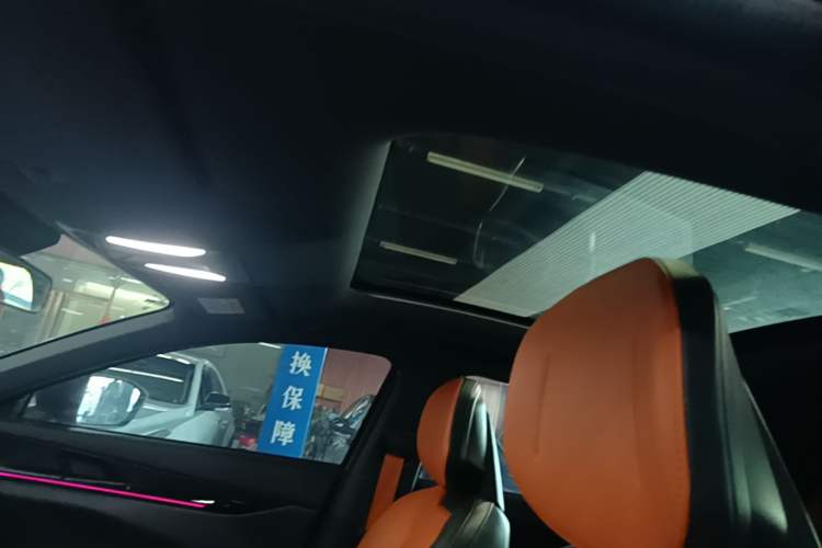 Used CHANGAN UNI-V 2022 1.5T Prestige Version Headliner