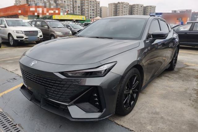 Used CHANGAN UNI-V 2022 1.5T Prestige Version