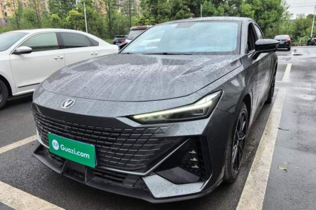 Used CHANGAN UNI-V 2022 1.5T Prestige Version