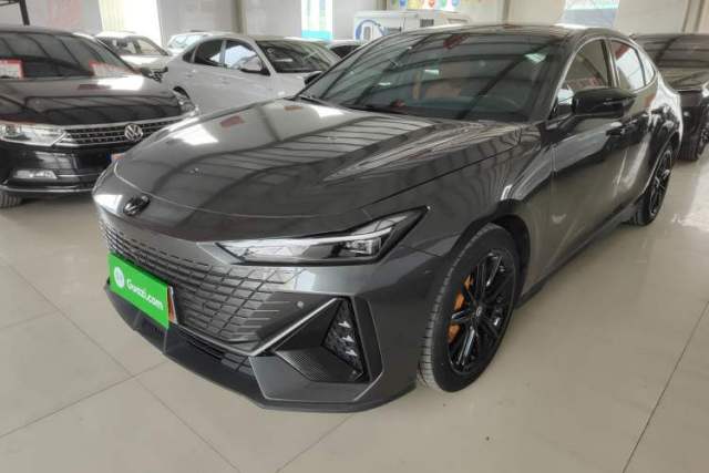 Used CHANGAN UNI-V 2022 1.5T Prestige Version