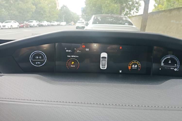 Used CHANGAN UNI-V 2022 1.5T Prestige Version Instrument Cluster