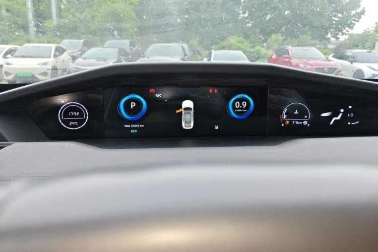 Used CHANGAN UNI-V 2022 1.5T Prestige Version Instrument Cluster