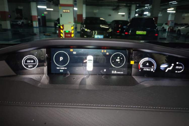 Used CHANGAN UNI-V 2022 1.5T Prestige Version Instrument Cluster