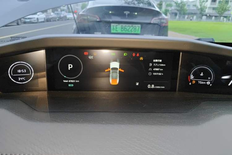 Used CHANGAN UNI-V 2022 1.5T Prestige Version Instrument Cluster