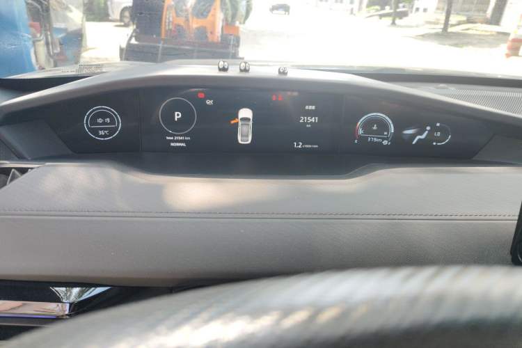 Used CHANGAN UNI-V 2022 1.5T Prestige Version Instrument Cluster