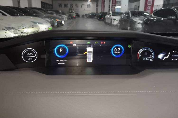 Used CHANGAN UNI-V 2022 1.5T Smart Navigation Version Instrument Cluster