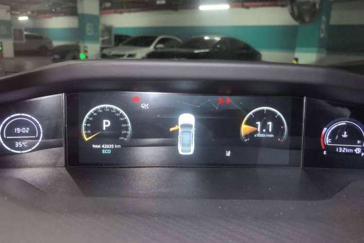 Used CHANGAN UNI-V 2022 1.5T Prestige Version Instrument Cluster
