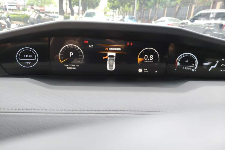 Used CHANGAN UNI-V 2022 1.5T Sport Edition Instrument Cluster