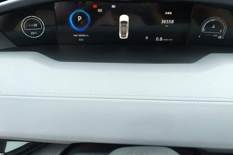 Used CHANGAN UNI-V 2022 1.5T Smart Navigation Version Instrument Cluster