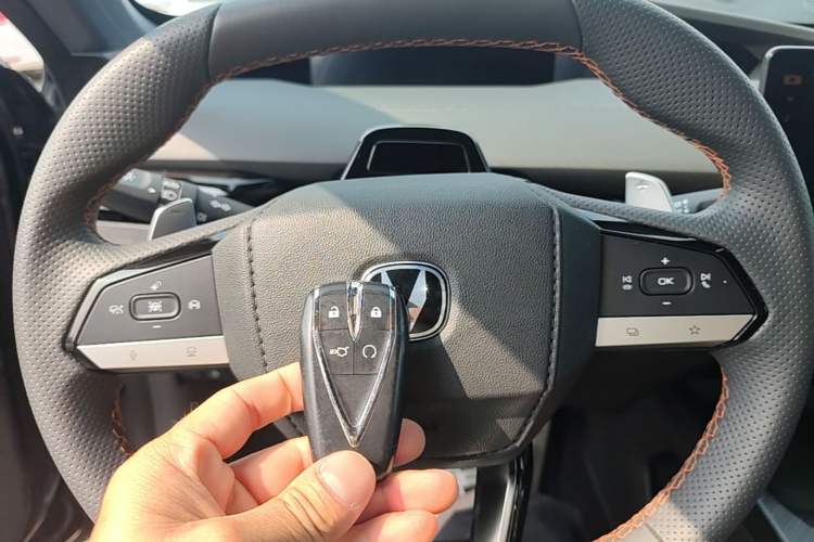 Used CHANGAN UNI-V 2022 2.0T Leading-Speed Edition Interior 1