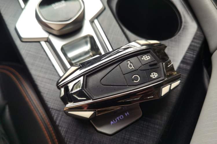 Used CHANGAN UNI-V 2022 1.5T Prestige Version Interior 1