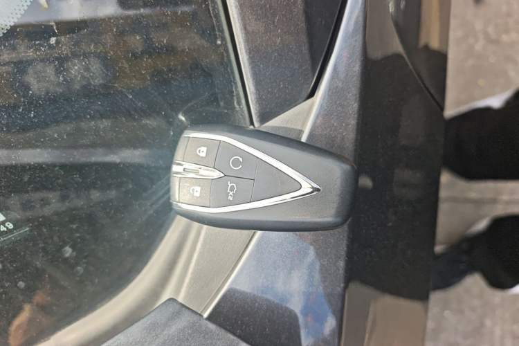 Used CHANGAN UNI-V 2022 1.5T Prestige Version Interior 1