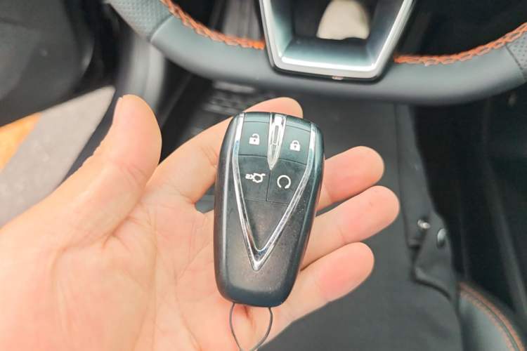 Used CHANGAN UNI-V 2022 1.5T Prestige Version Interior 1