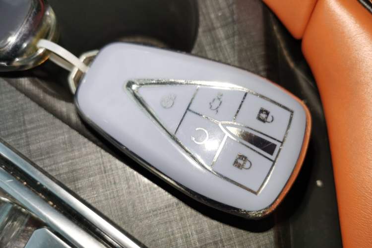 Used CHANGAN UNI-V 2022 1.5T Smart Navigation Version Interior 1