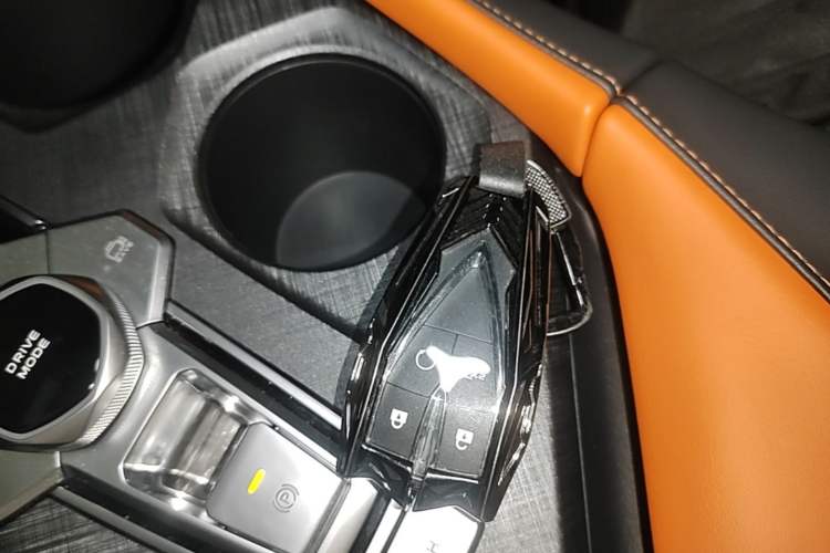 Used CHANGAN UNI-V 2022 1.5T Prestige Version Interior 1