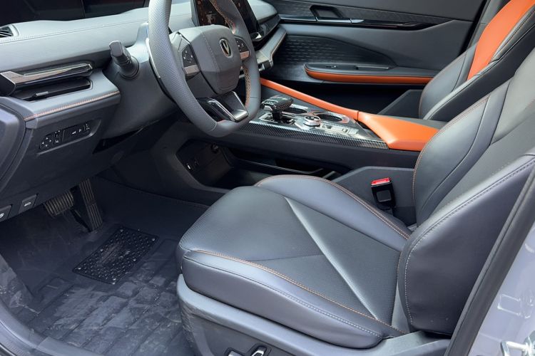 Used CHANGAN UNI-V 2022 1.5T Prestige Version Interior 1