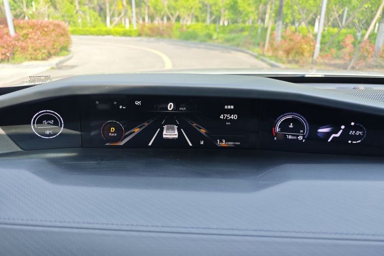 Used CHANGAN UNI-V 2022 1.5T Prestige Version Interior 11