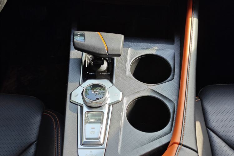Used CHANGAN UNI-V 2022 1.5T Prestige Version Interior 12