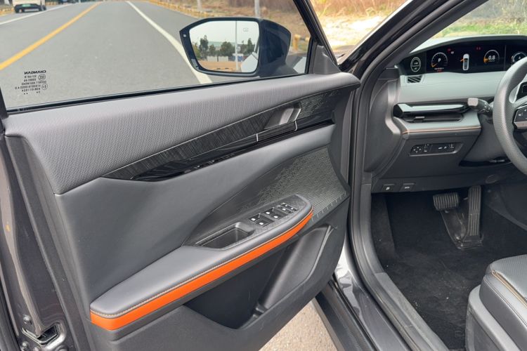 Used CHANGAN UNI-V 2022 1.5T Prestige Version Interior 2