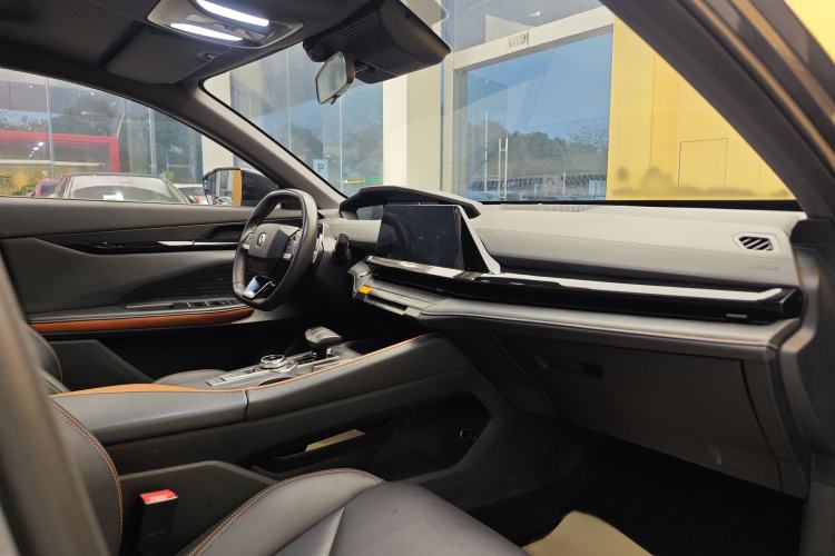 Used CHANGAN UNI-V 2022 1.5T Smart Navigation Version Interior 2