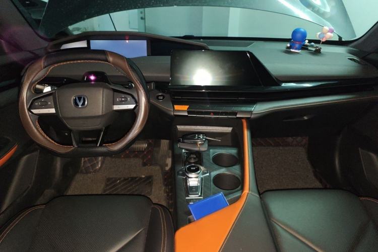 Used CHANGAN UNI-V 2022 1.5T Prestige Version Interior 2