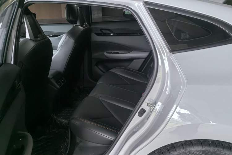 Used CHANGAN UNI-V 2022 1.5T Prestige Version Interior 2