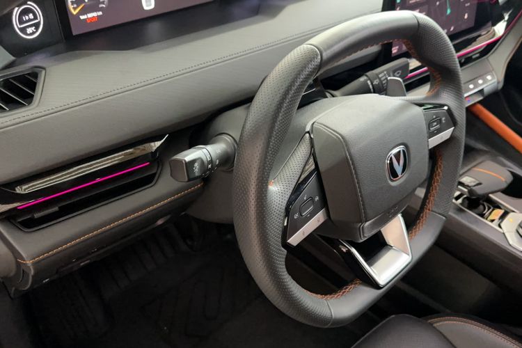 Used CHANGAN UNI-V 2022 1.5T Prestige Version Interior 2