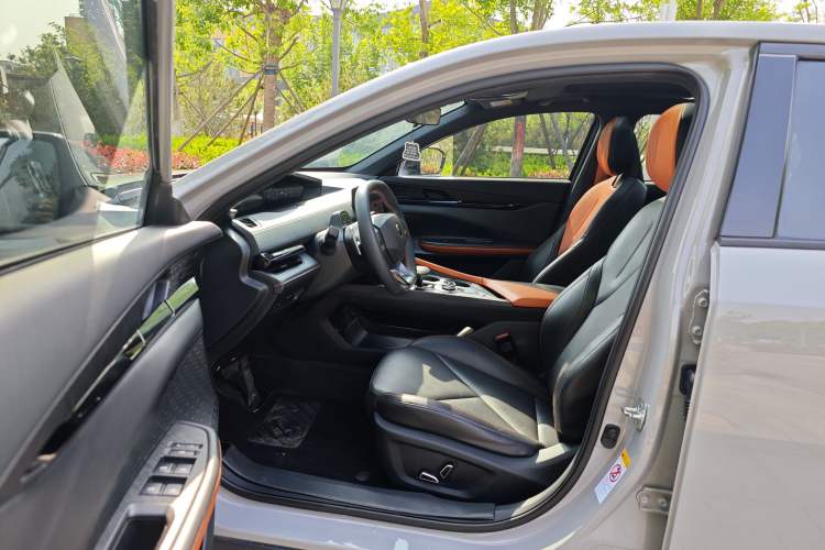 Used CHANGAN UNI-V 2022 1.5T Prestige Version Interior 2