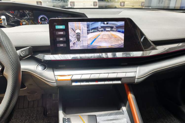 Used CHANGAN UNI-V 2022 1.5T Prestige Version Interior 3