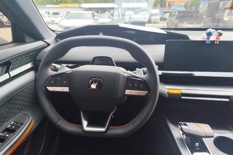 Used CHANGAN UNI-V 2022 1.5T Prestige Version Interior 3