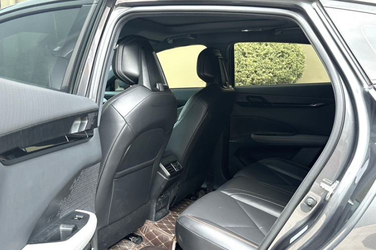 Used CHANGAN UNI-V 2022 1.5T Prestige Version Interior 3