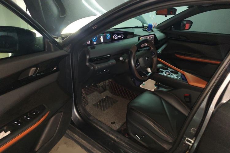 Used CHANGAN UNI-V 2022 1.5T Prestige Version Interior 3